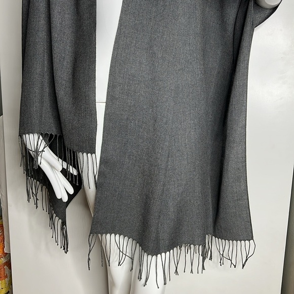 72” Extra Large Pashmina Charcoal Gray Wrap Shawl Made in Italy - New Unworn - Picture 2 of 6